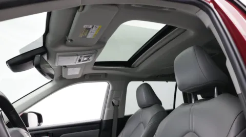 More photos of 2022 Toyota Highlander XLE at Auto Boutique Florida, FL