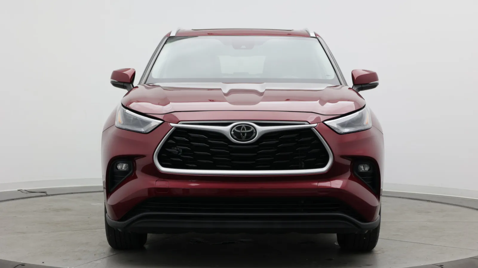 Toyota Highlander photo 2