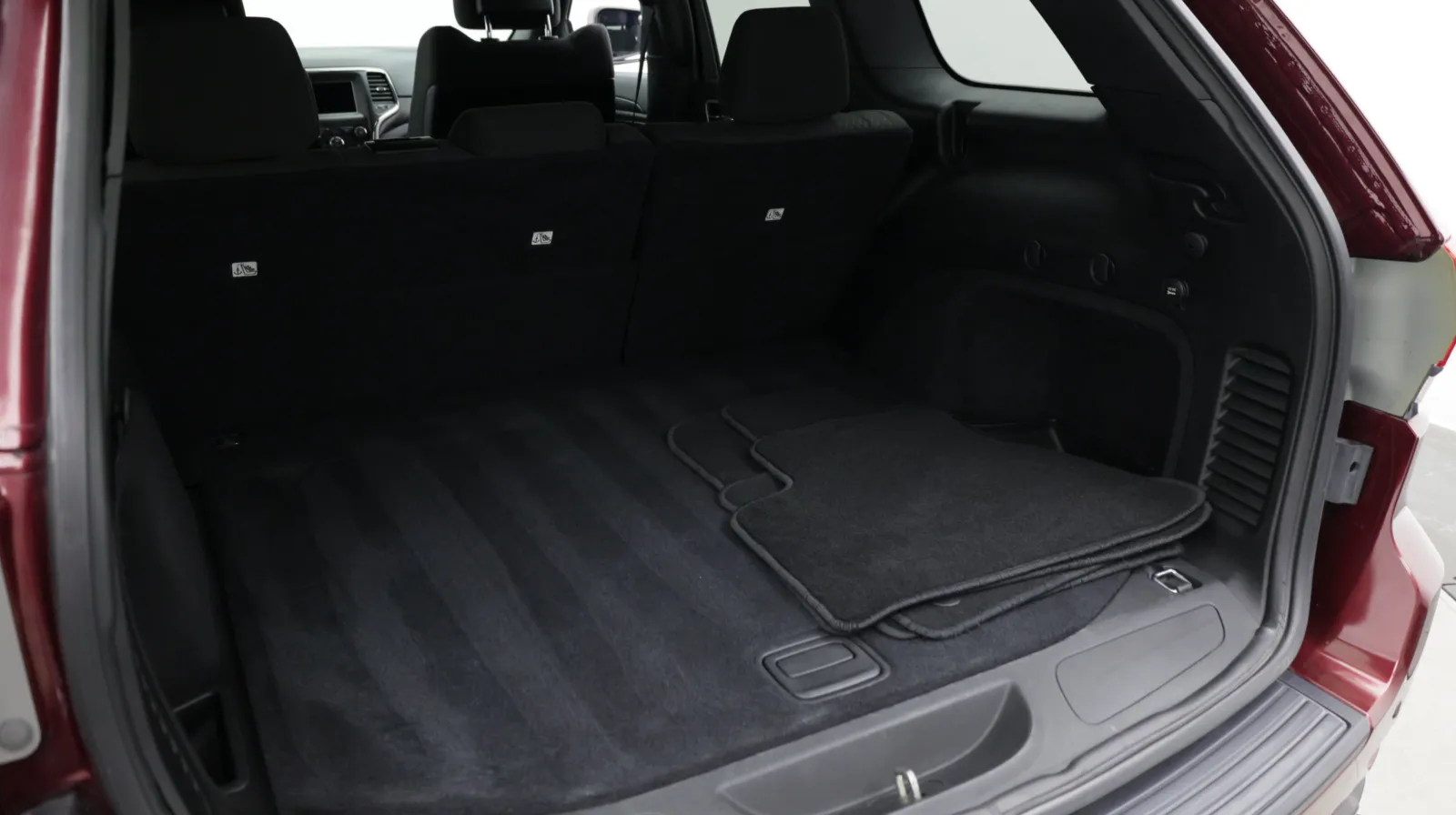 Jeep Grand Cherokee photo 35