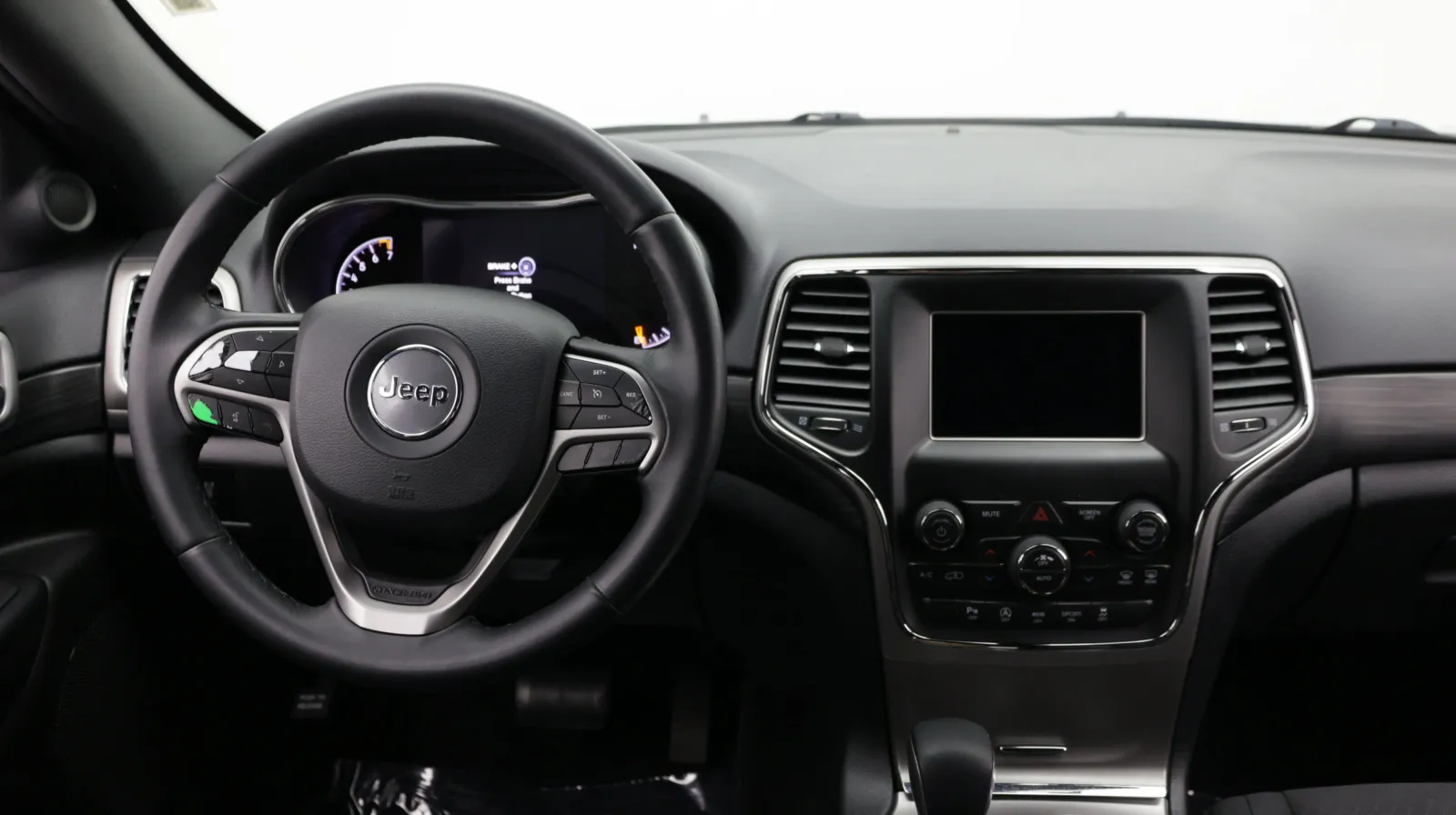 Jeep Grand Cherokee photo 33