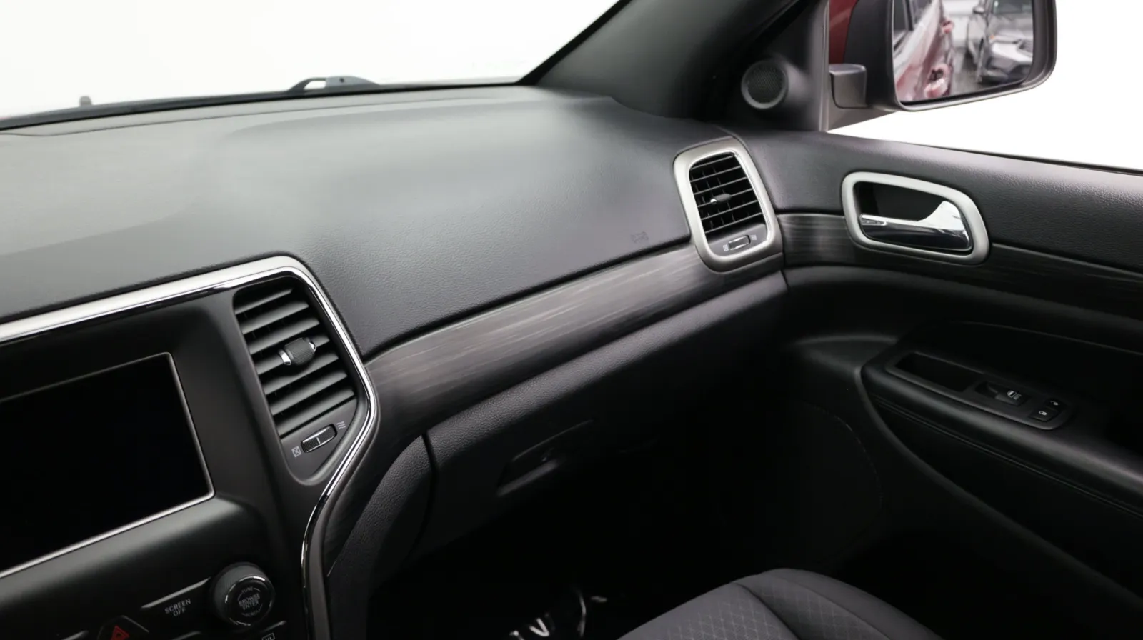 Jeep Grand Cherokee photo 34