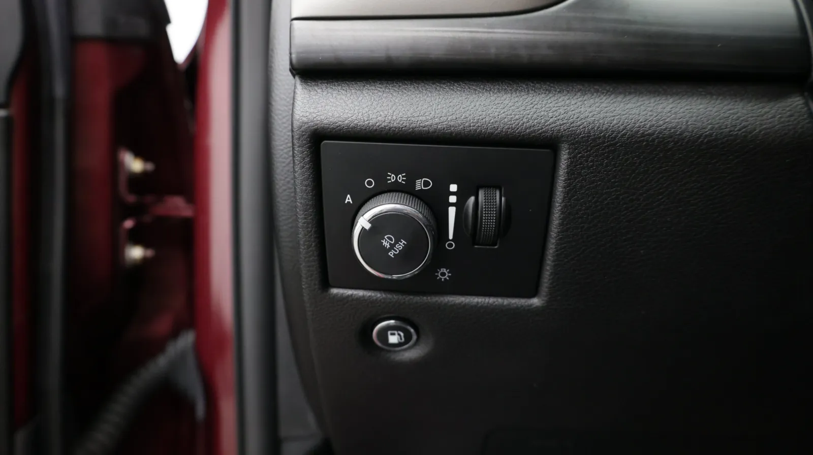 Jeep Grand Cherokee photo 19