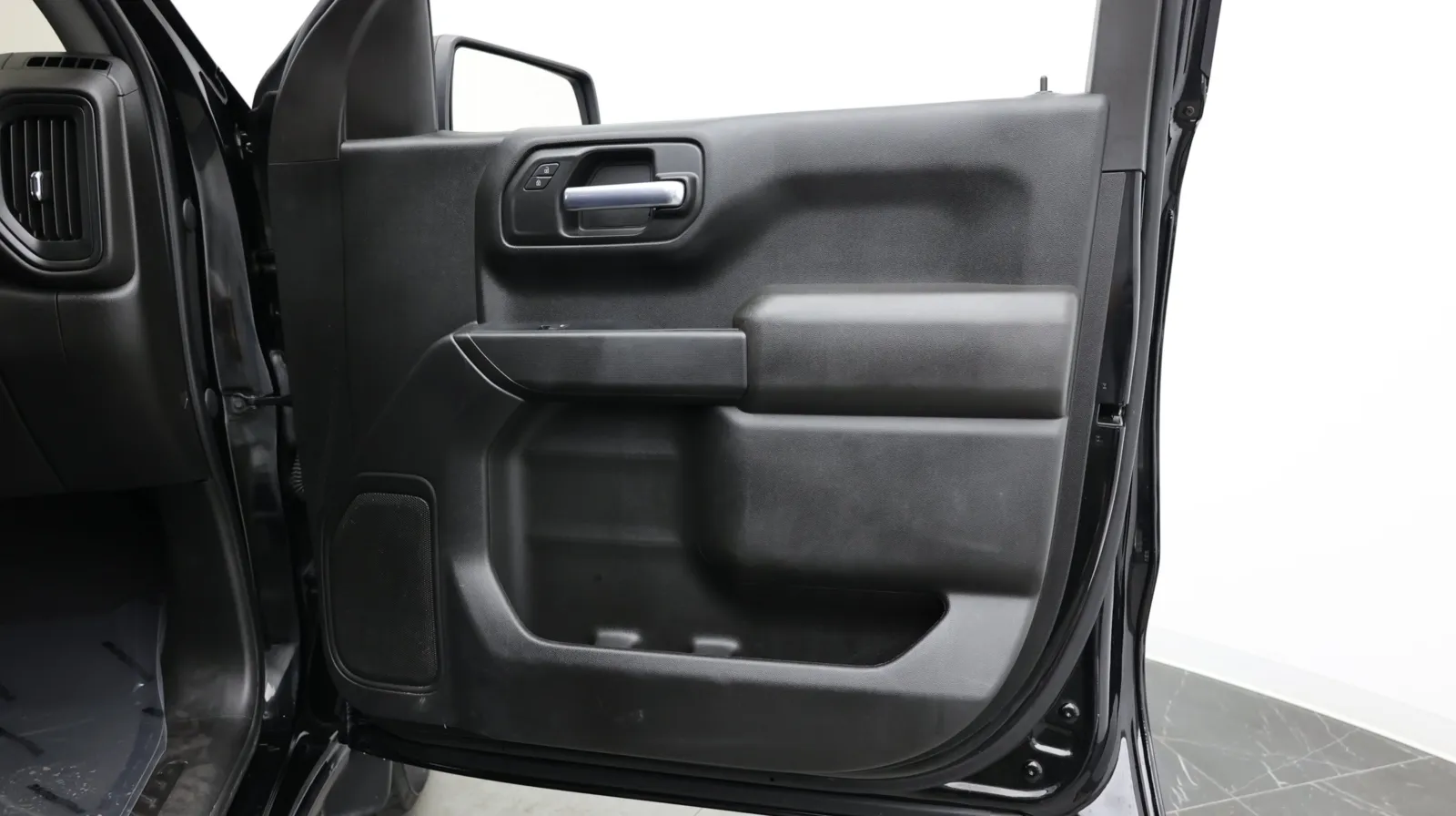 Chevrolet Silverado photo 40