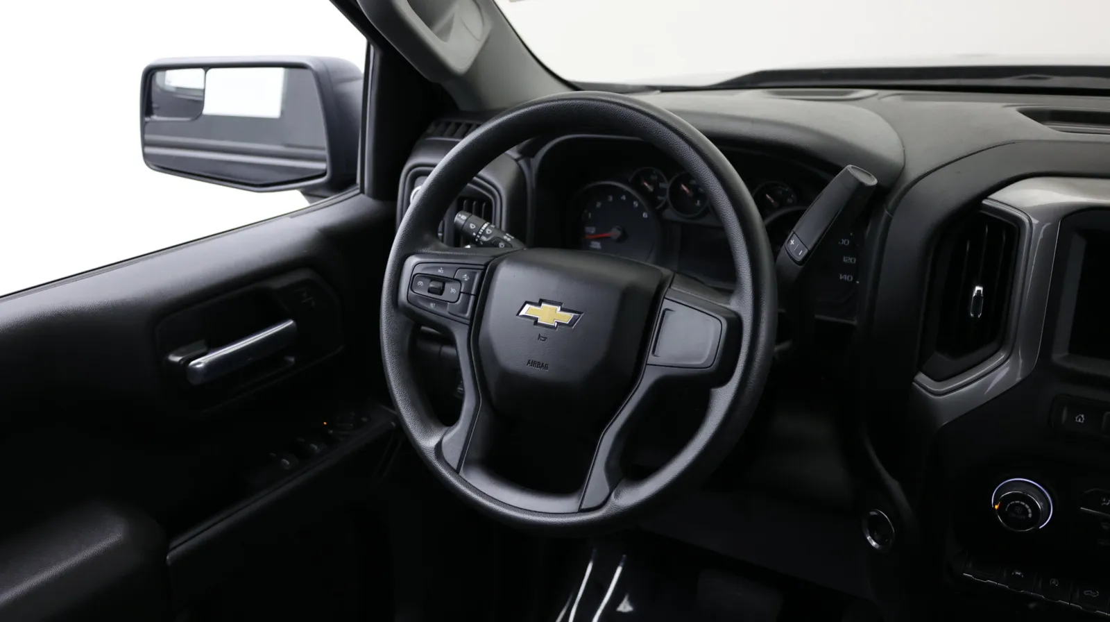 Chevrolet Silverado photo 34