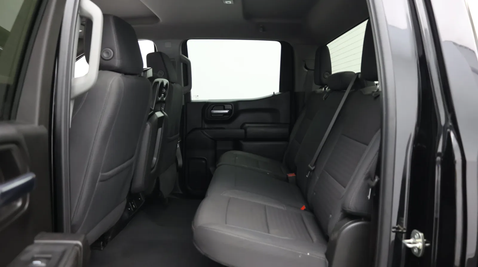 Chevrolet Silverado photo 31