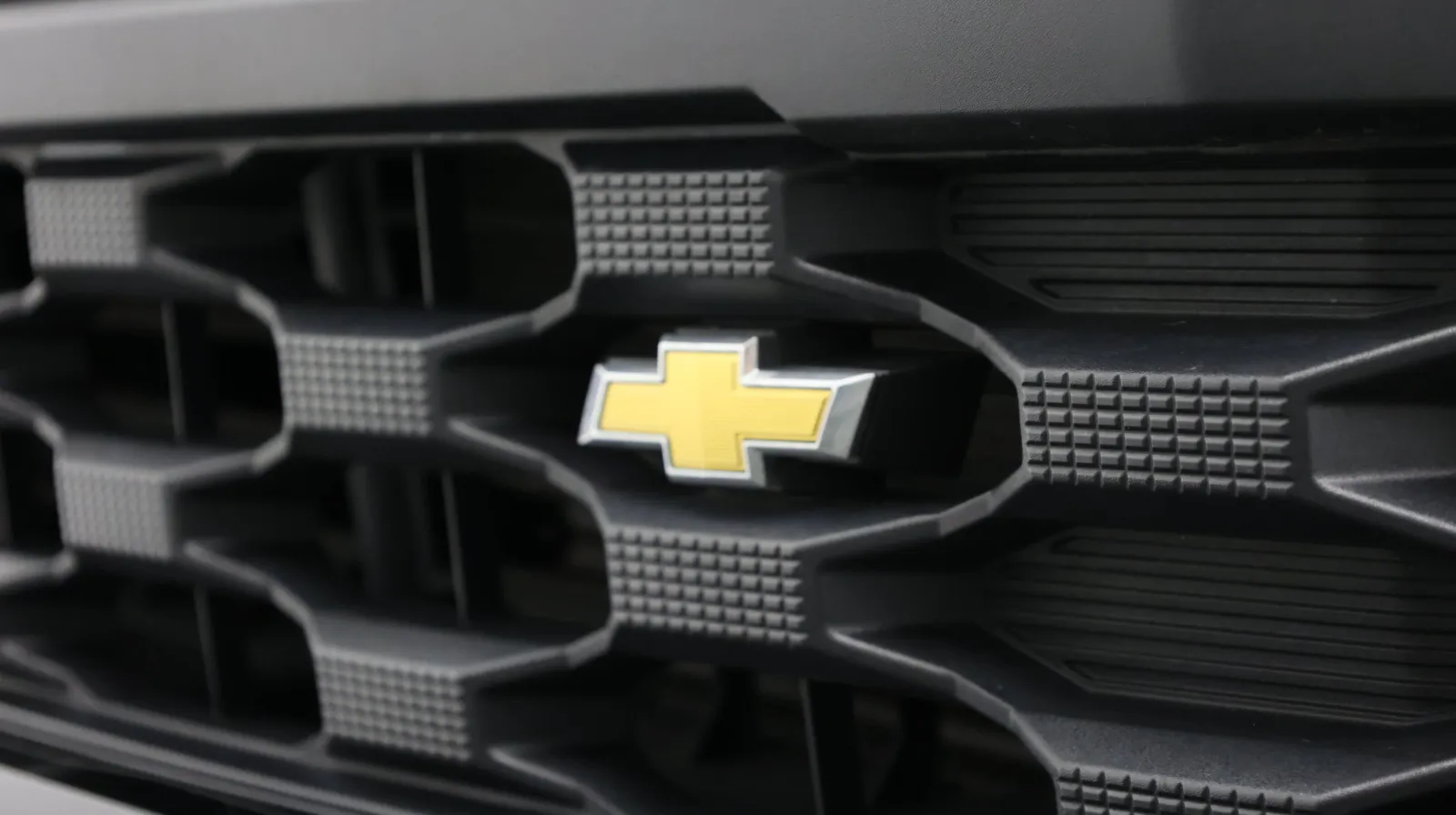 Chevrolet Silverado photo 9