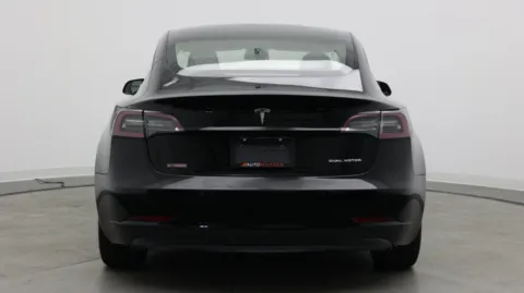 More photos of 2022 Tesla Model 3 Long Range at Auto Boutique Florida, FL