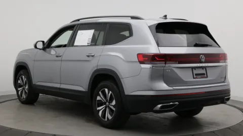 More photos of 2026 Volkswagen Atlas 2.0T SE at Auto Boutique Florida, FL