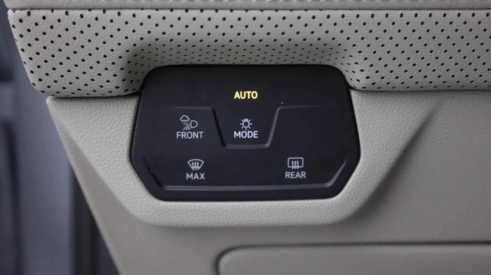 Volkswagen Atlas photo 19