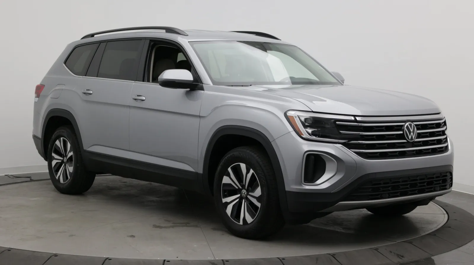 Volkswagen Atlas photo 3