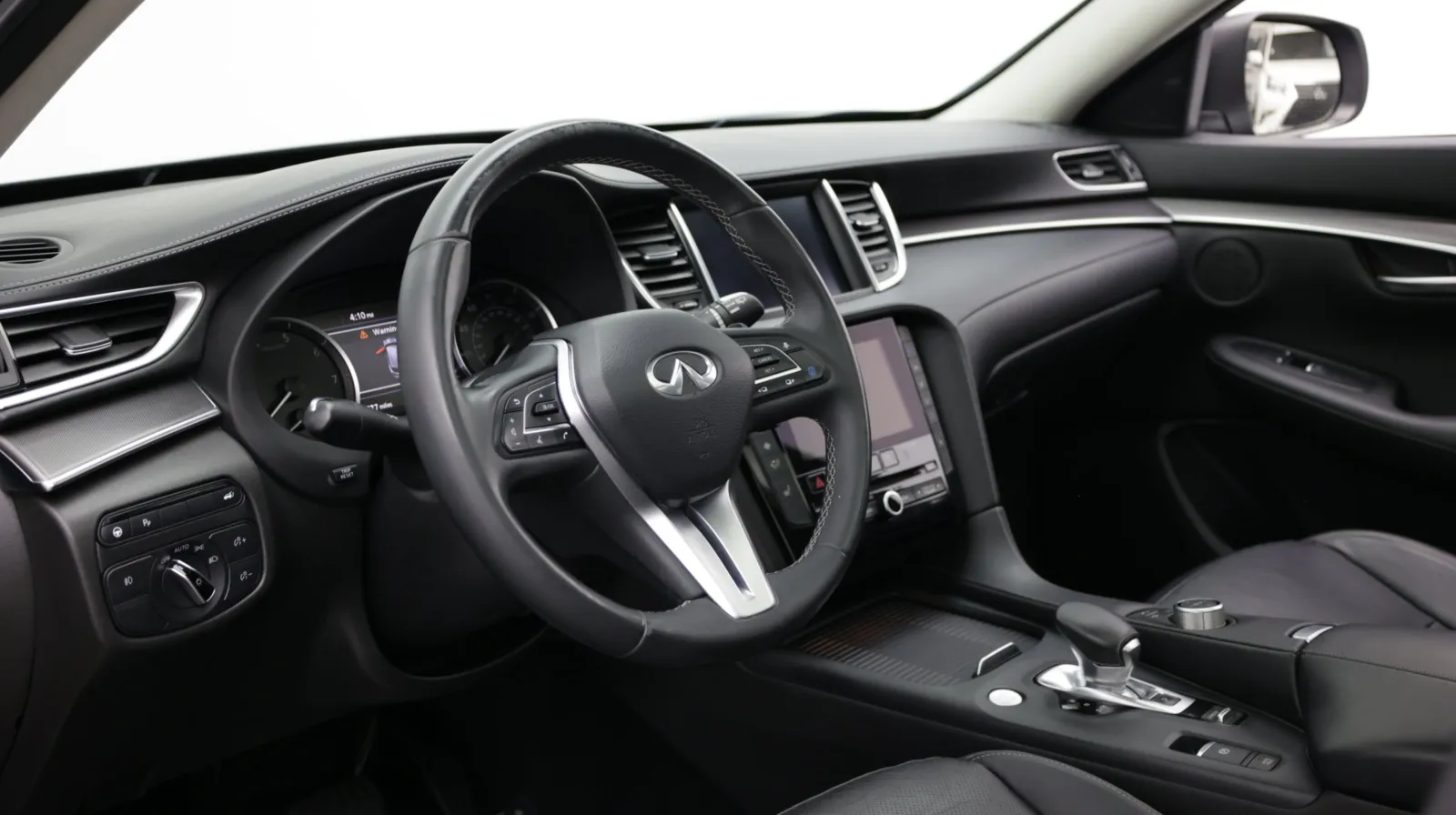 Infiniti QX50 photo 13