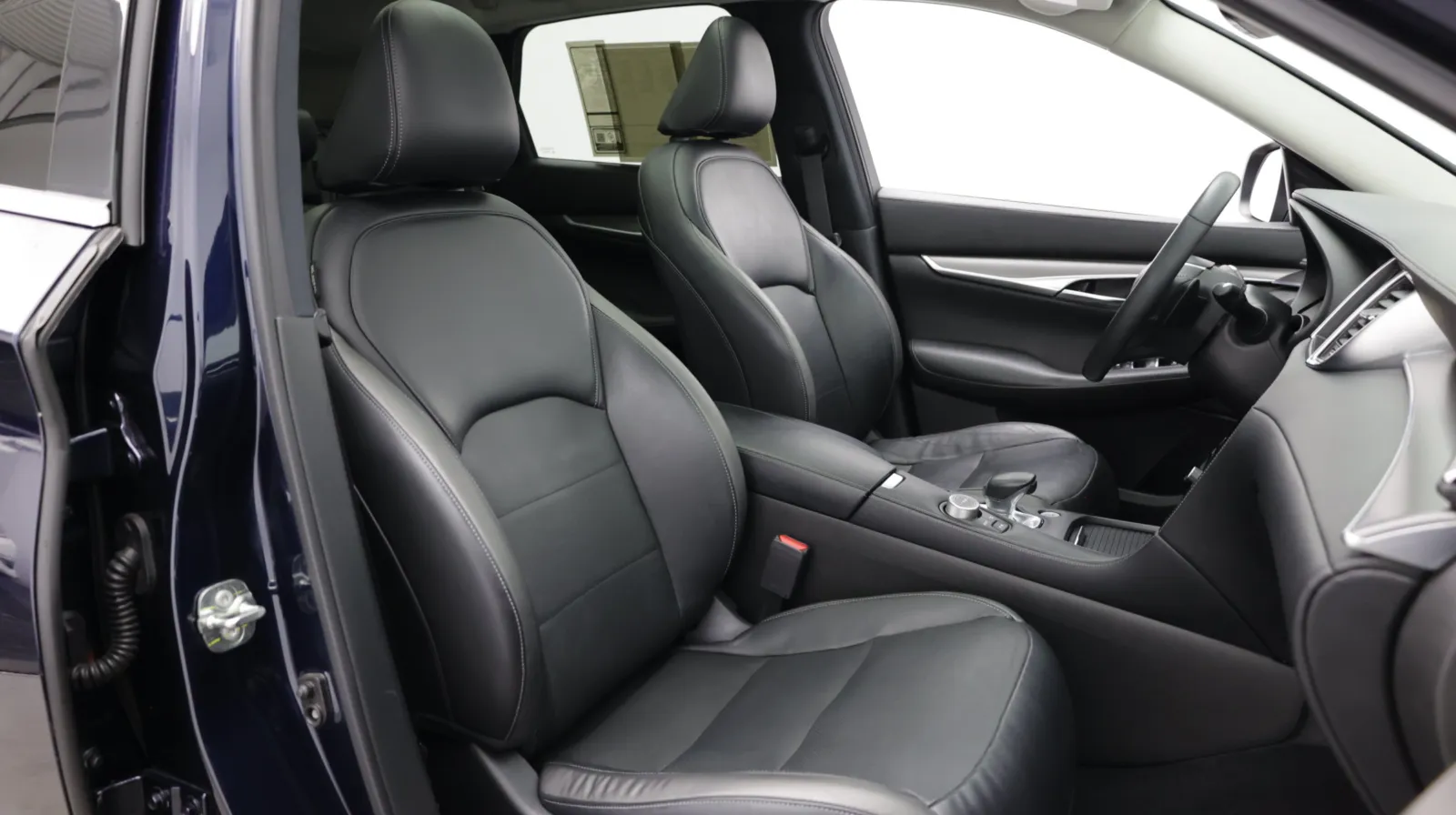 Infiniti QX50 photo 44