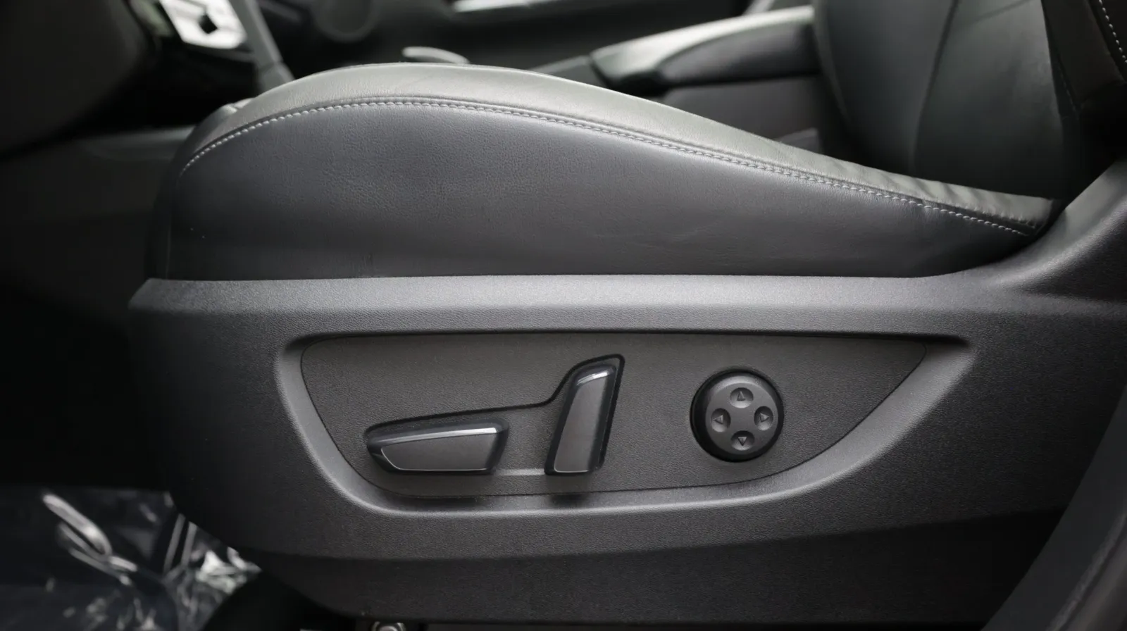Infiniti QX50 photo 17