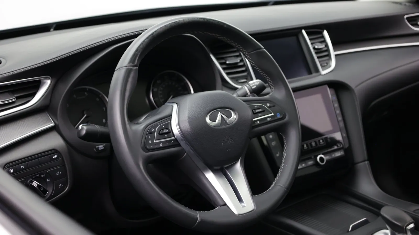 Infiniti QX50 photo 12