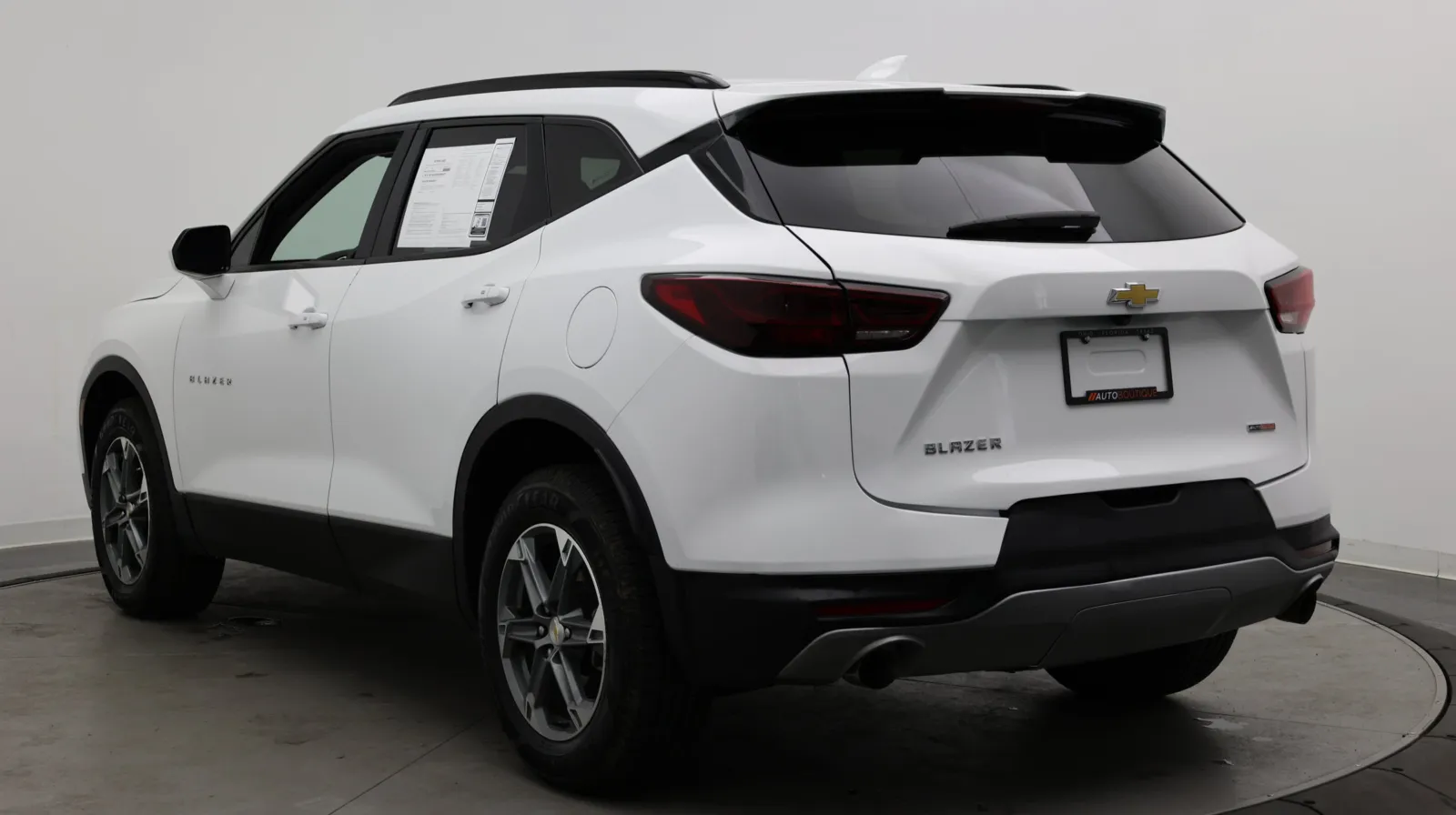 Chevrolet Blazer photo 4