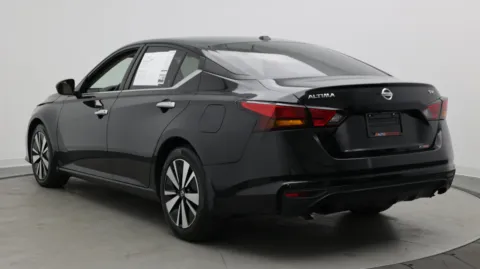 More photos of 2022 Nissan Altima 2.5 SV at Auto Boutique Florida, FL