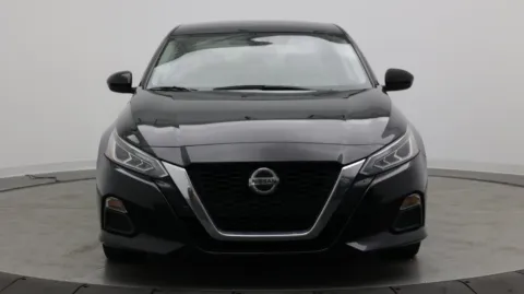 Photos of 2022 Nissan Altima 2.5 SV for sale in Jacksonville, FL at Auto Boutique Florida