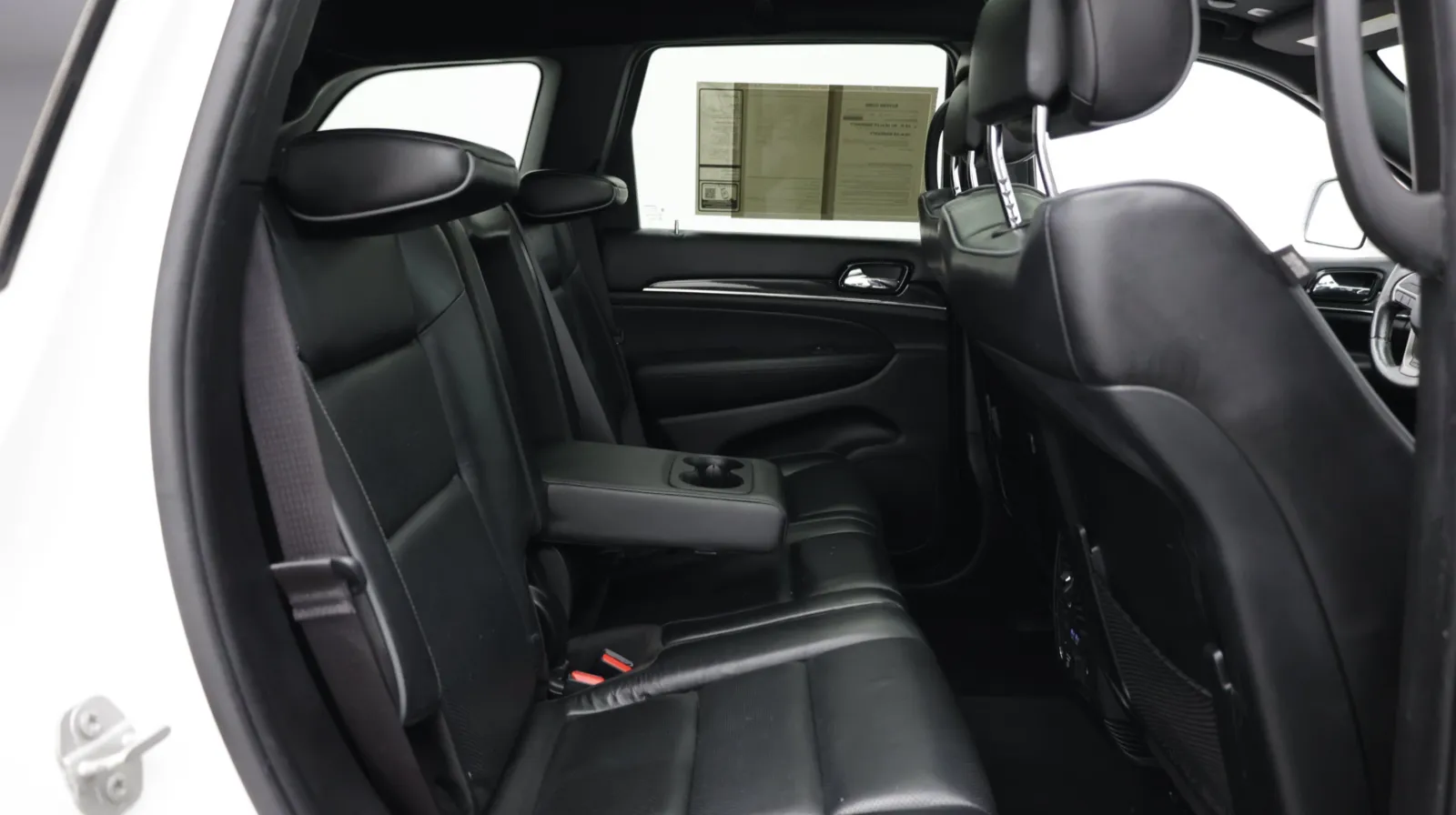 Jeep Grand Cherokee photo 35