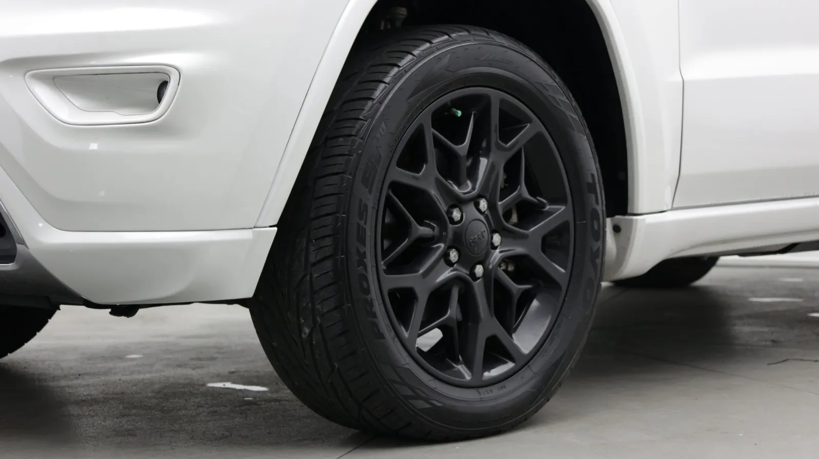 Jeep Grand Cherokee photo 10