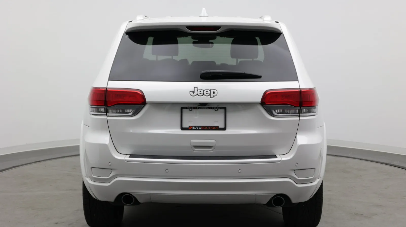 Jeep Grand Cherokee photo 8