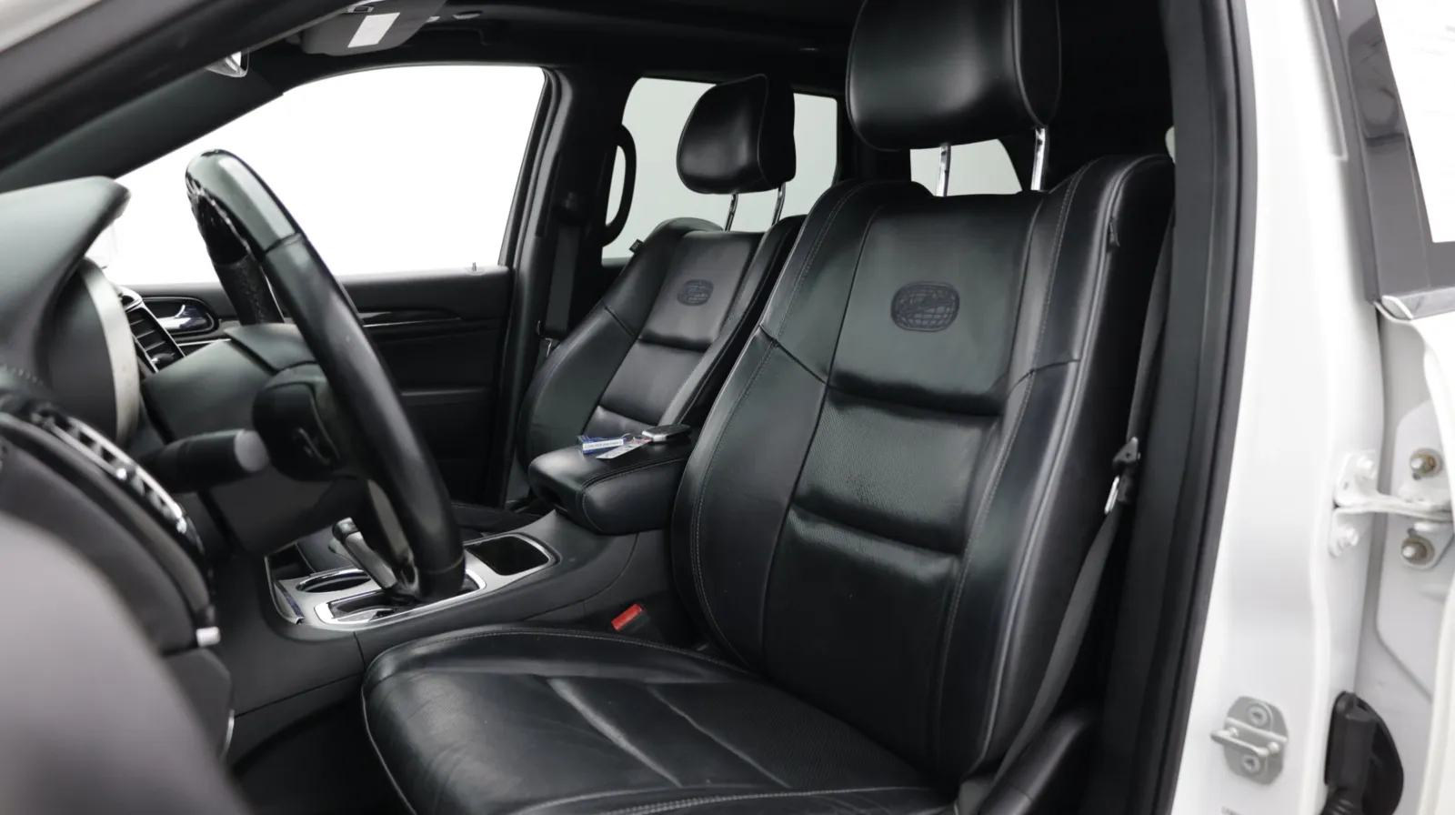 Jeep Grand Cherokee photo 17