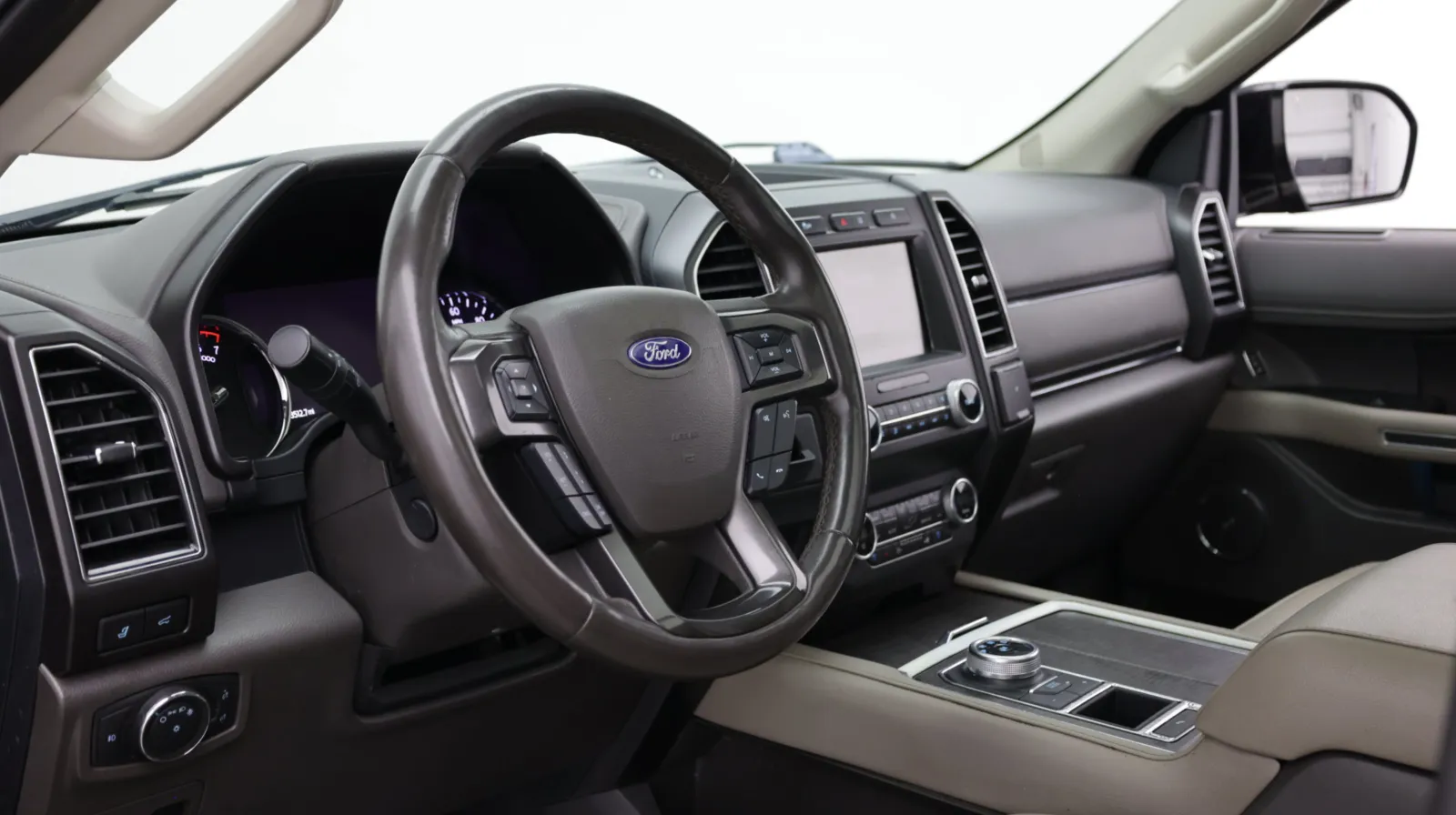 Ford Expedition MAX photo 13