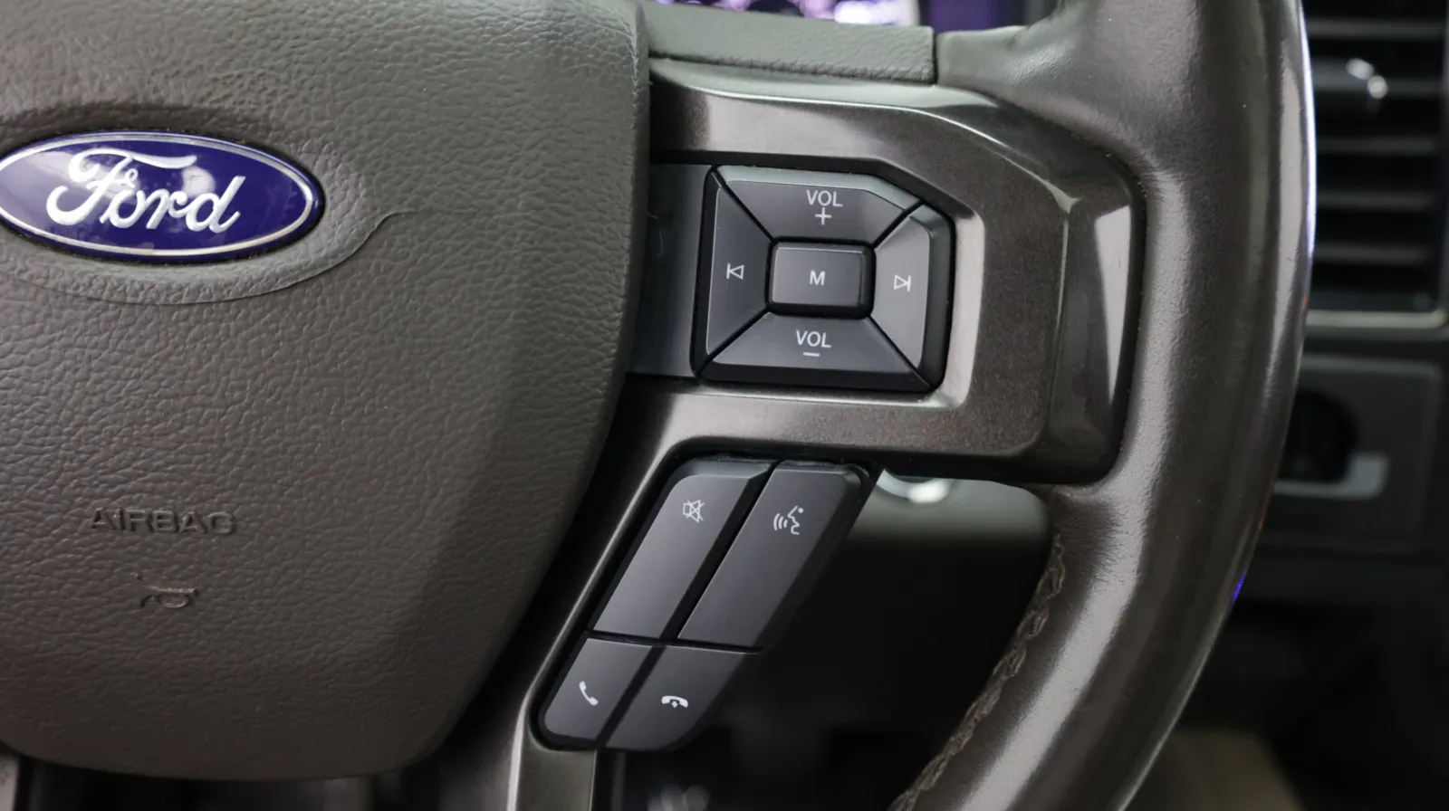 Ford Expedition MAX photo 26