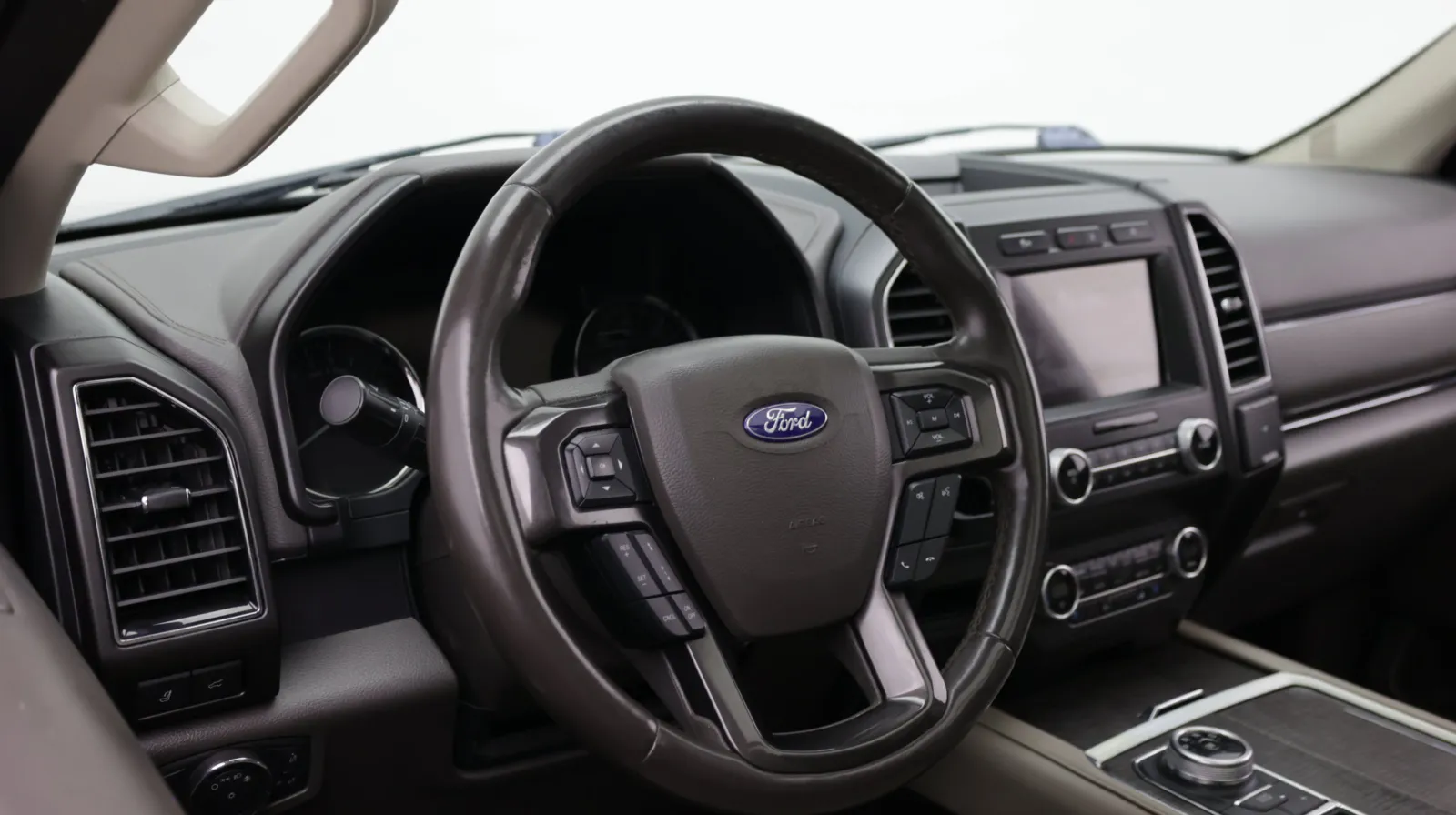 Ford Expedition MAX photo 11
