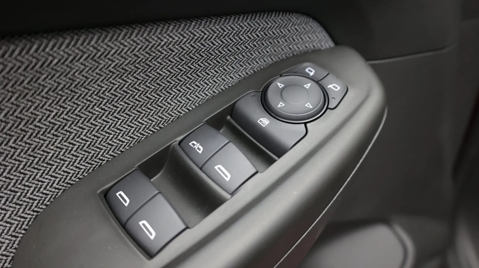 Chevrolet Trailblazer photo 12