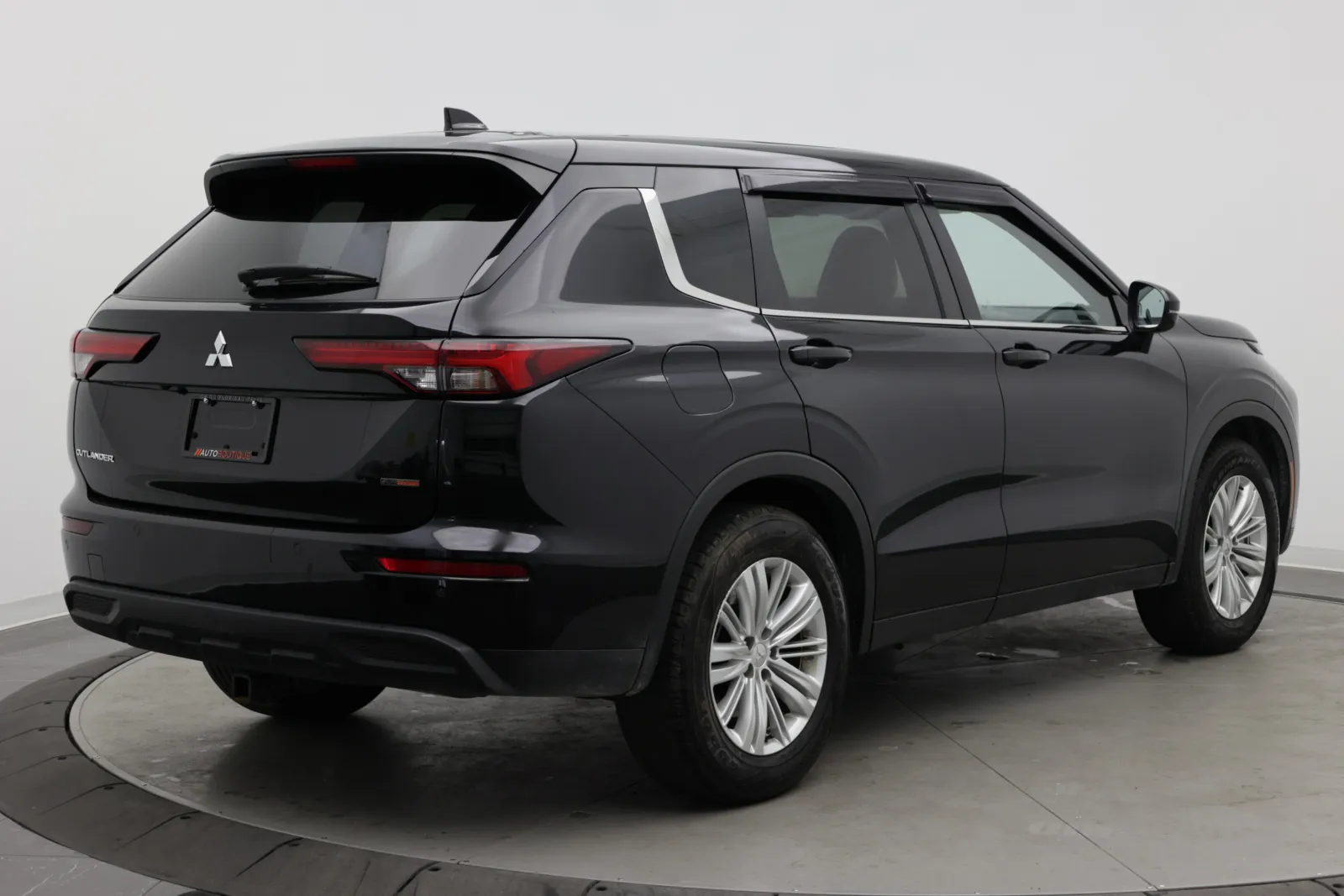 Mitsubishi Outlander photo 7