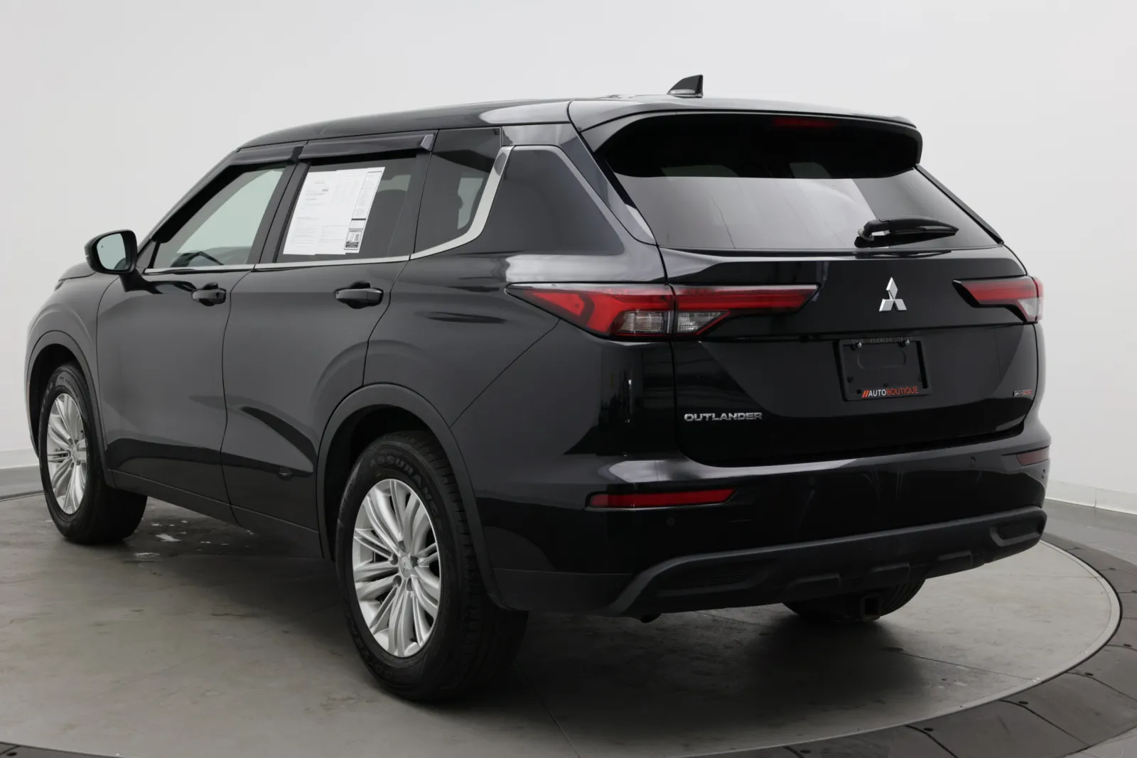 Mitsubishi Outlander photo 5