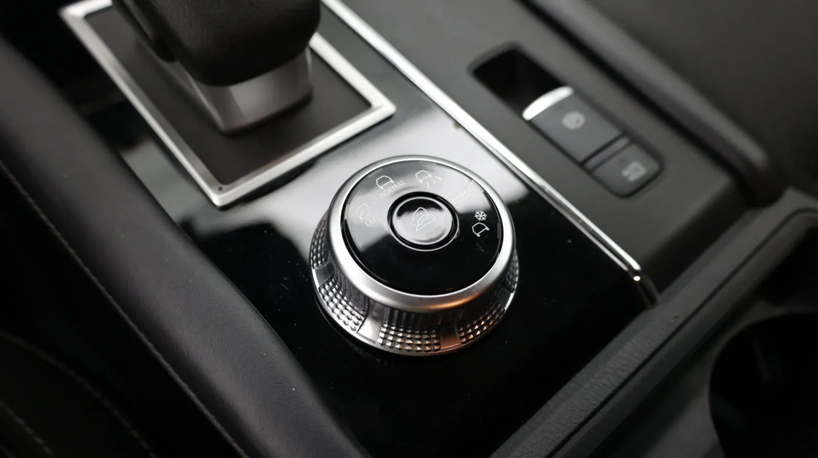 Mitsubishi Outlander photo 16