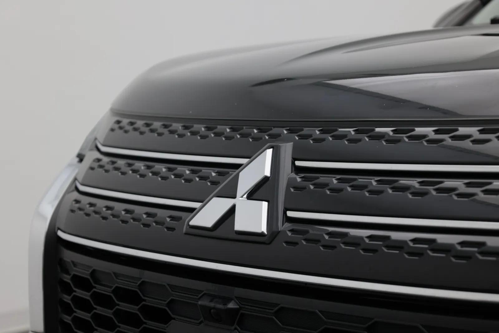 Mitsubishi Outlander photo 9