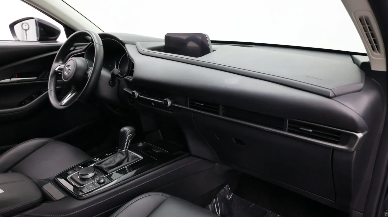 Mazda CX-30 photo 34
