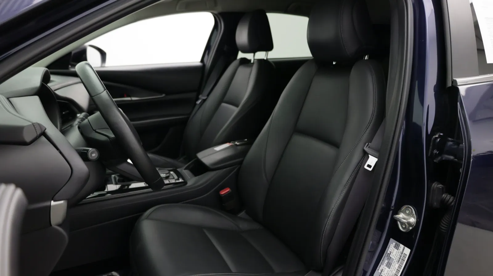 Mazda CX-30 photo 14
