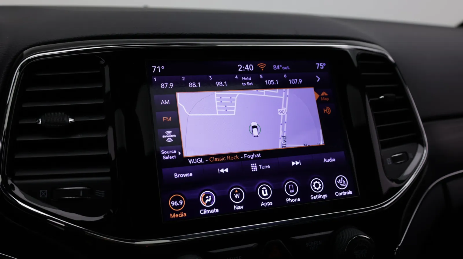 Jeep Grand Cherokee photo 6