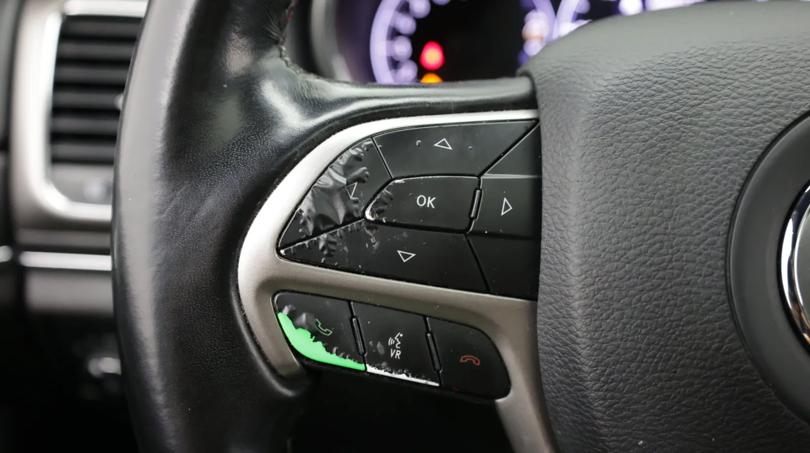 Jeep Grand Cherokee photo 27