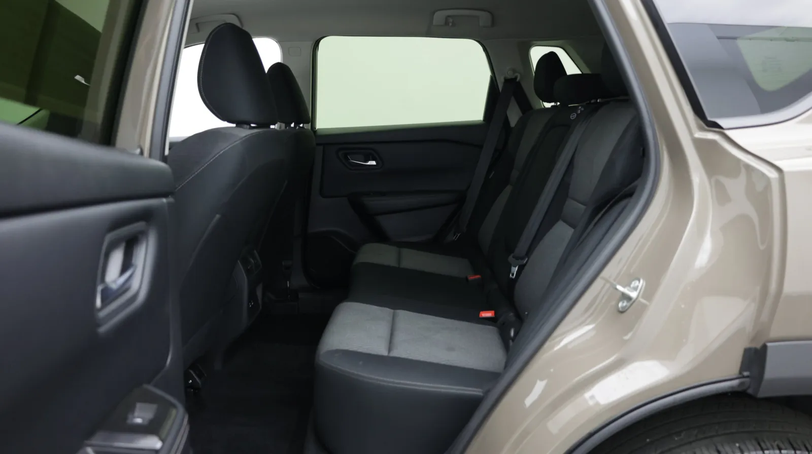Nissan Rogue photo 32