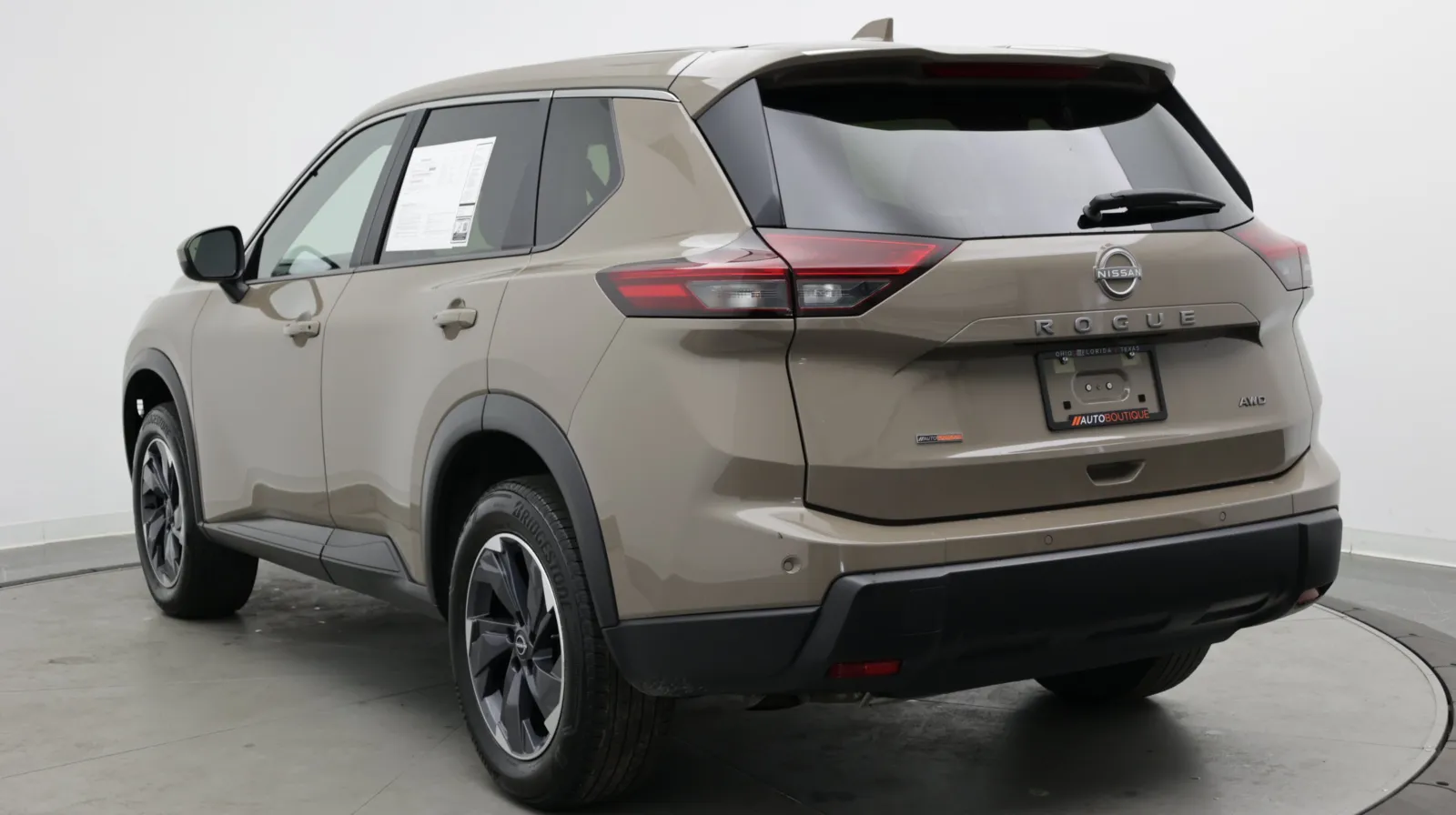 Nissan Rogue photo 5