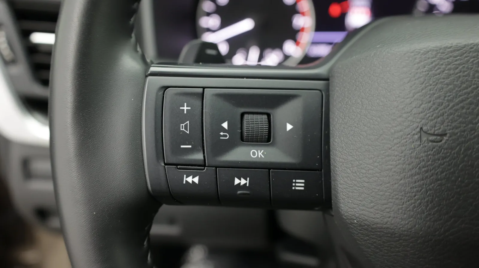 Nissan Rogue photo 27