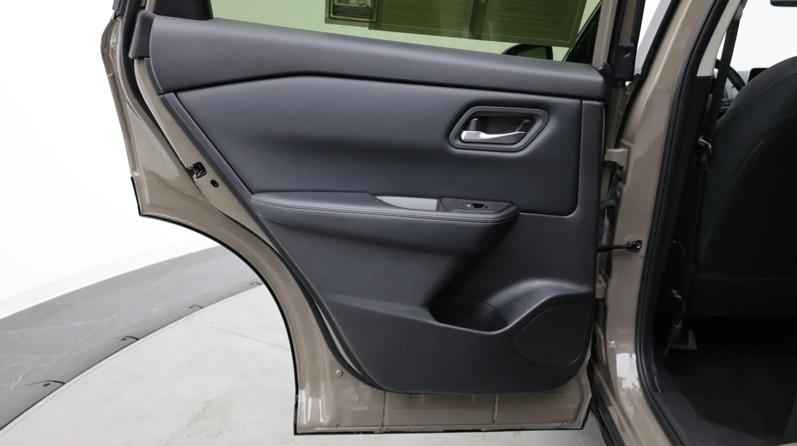Nissan Rogue photo 33