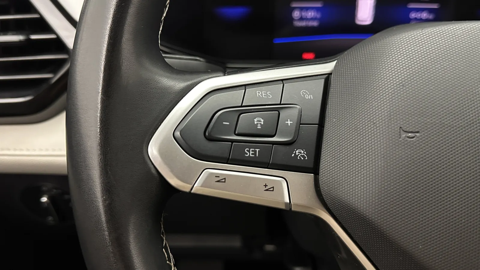 Volkswagen Taos photo 19