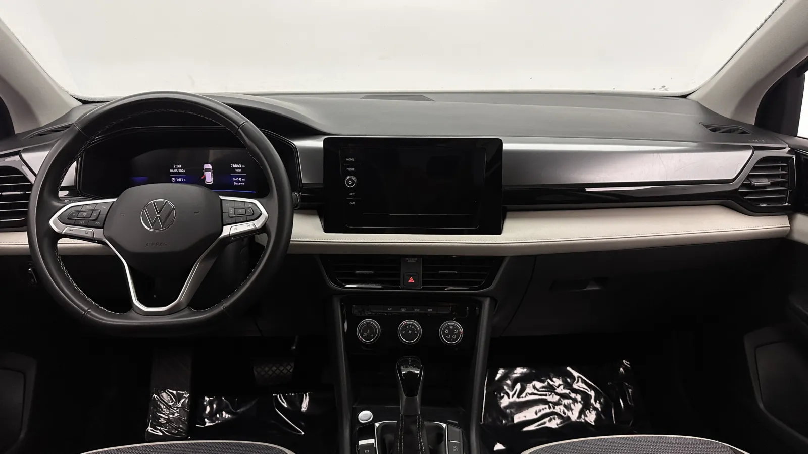 Volkswagen Taos photo 25