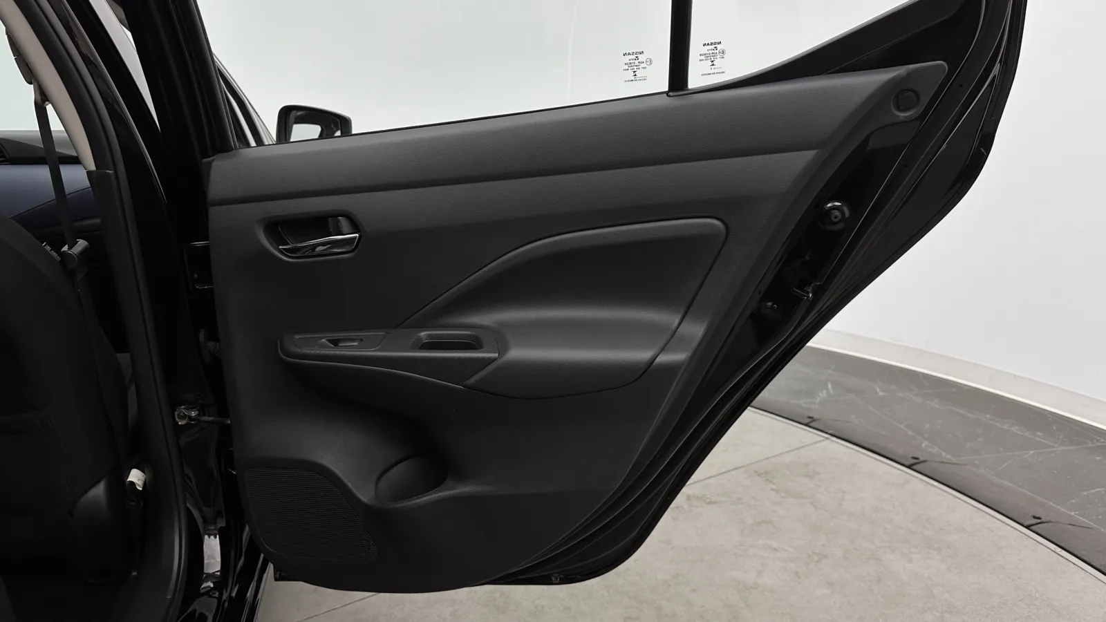 Nissan Versa photo 29