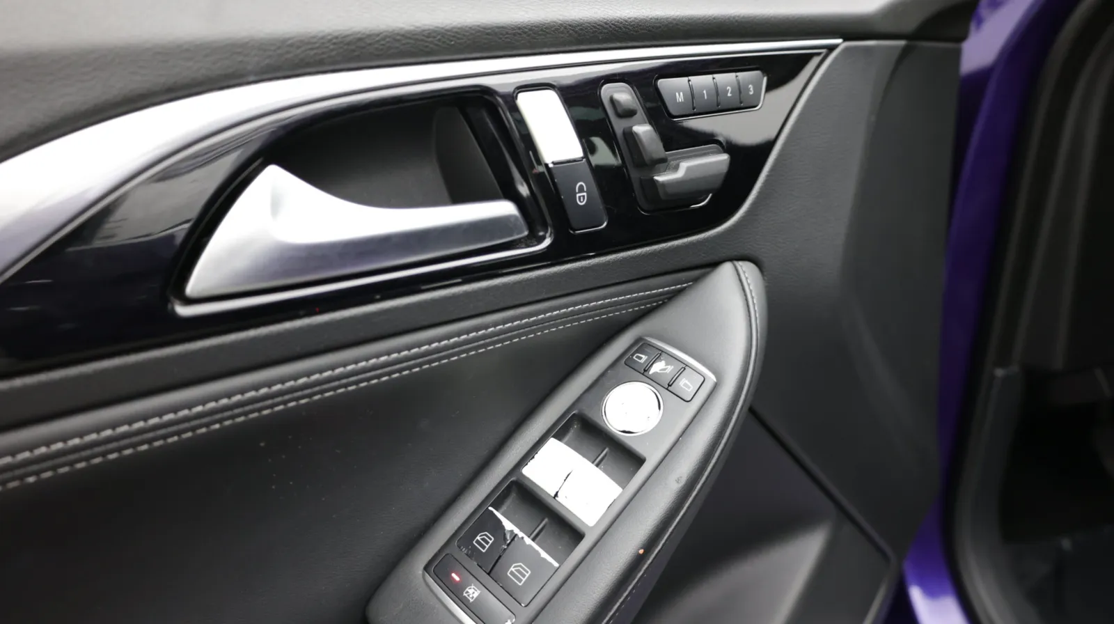 Infiniti QX30 photo 14