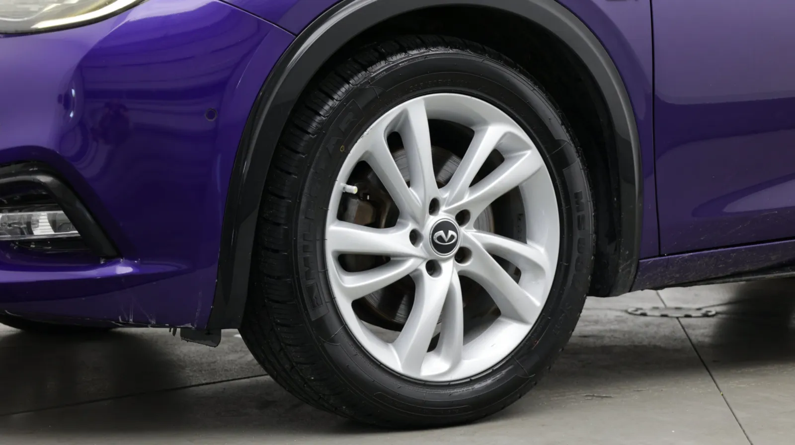 Infiniti QX30 photo 10