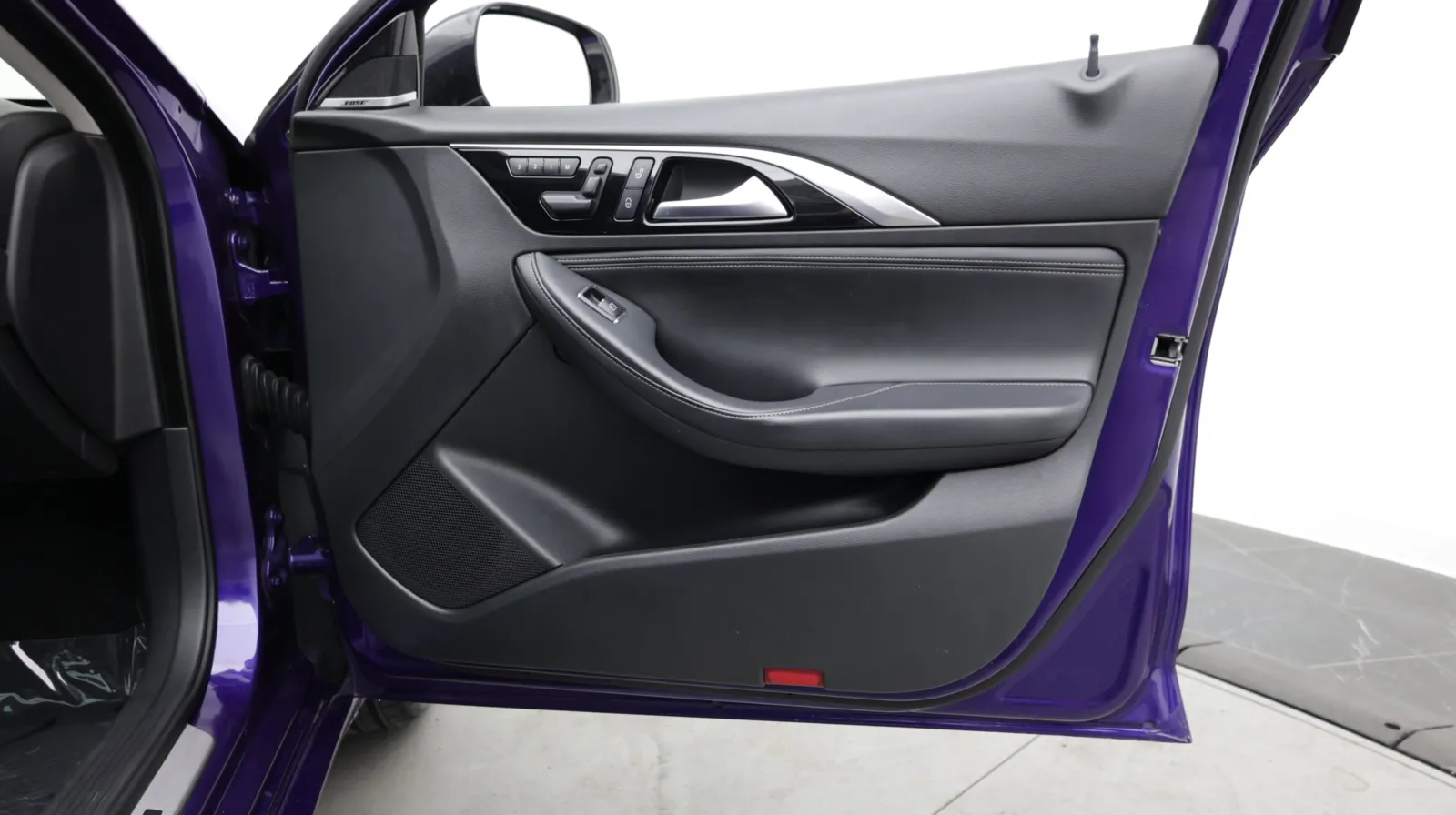 Infiniti QX30 photo 33