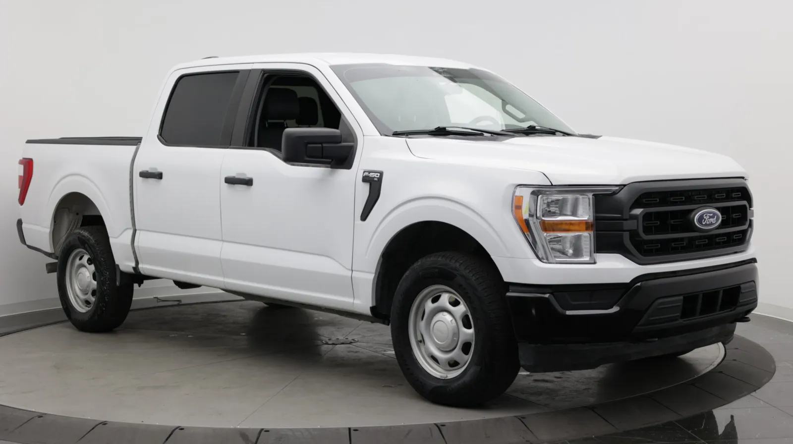 Ford F-150 photo 3