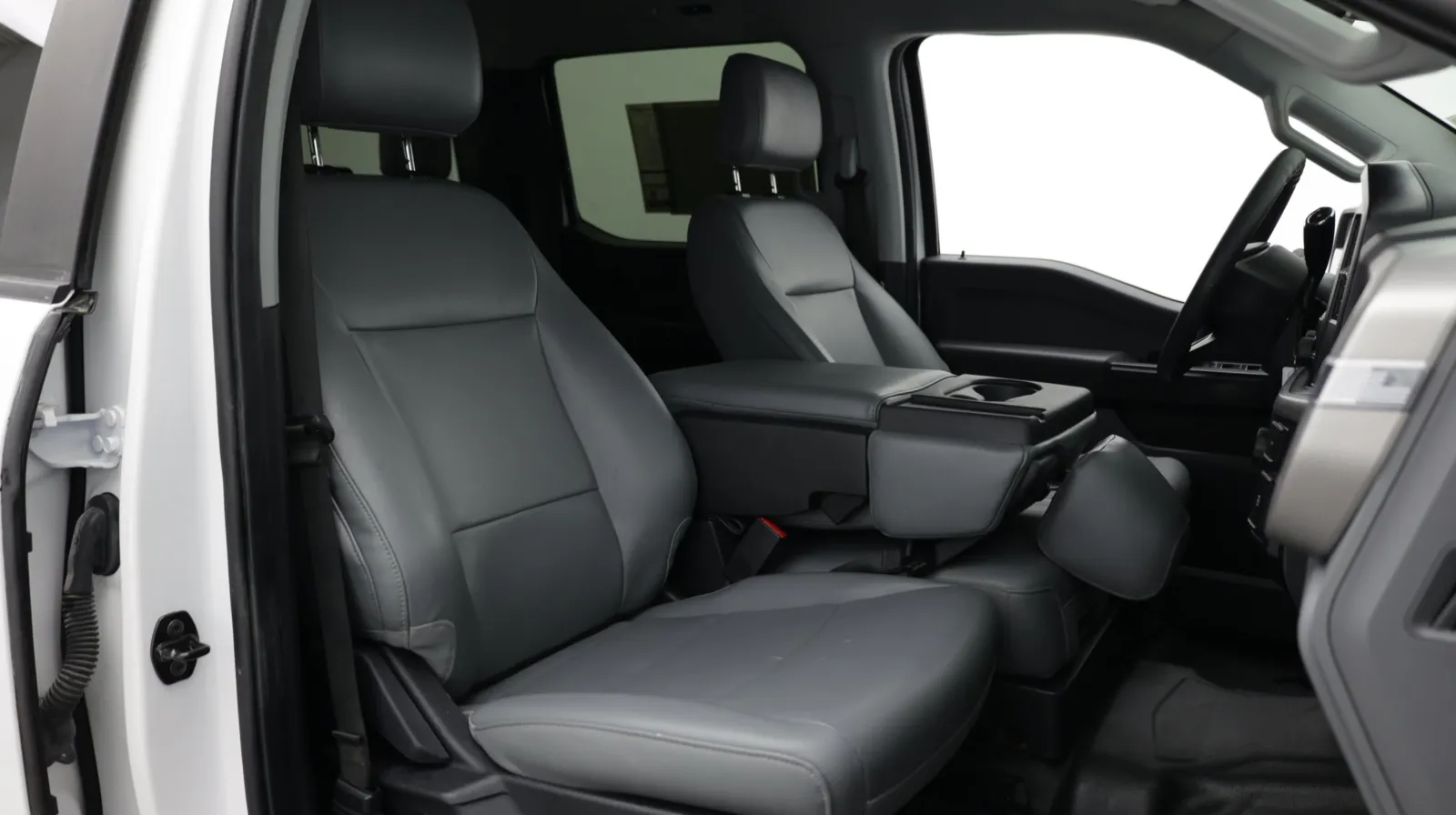 Ford F-150 photo 37