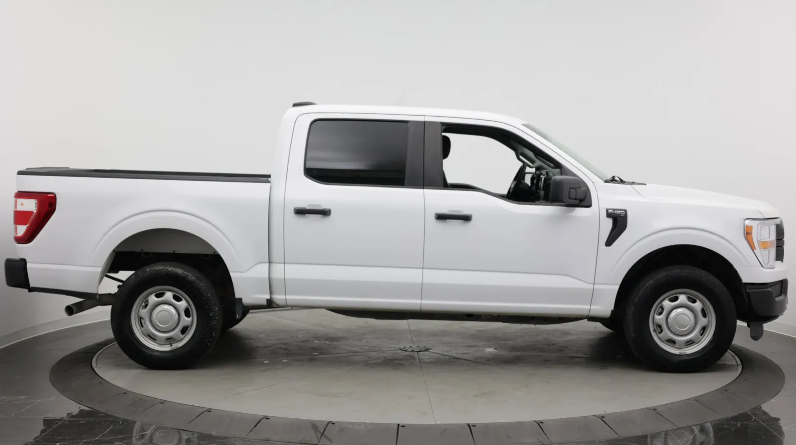 Ford F-150 photo 8